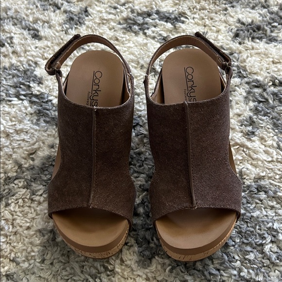 Corkys Shoes - Corkys Carley Chocolate Peep-Toe Wedge Sandals size 7